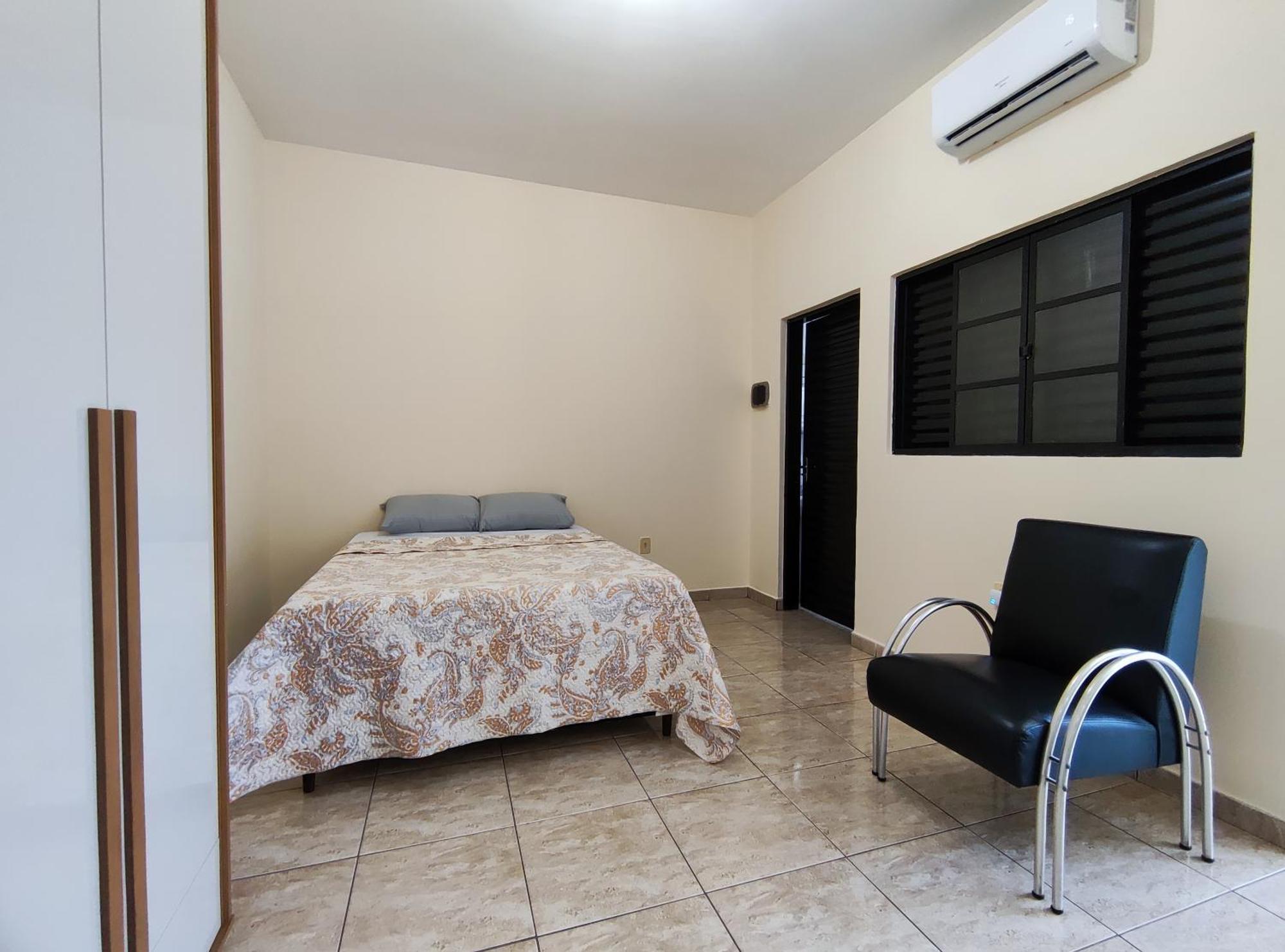 Apto Mobiliado C/ Ar Cond - Jd Universitario Apartment
