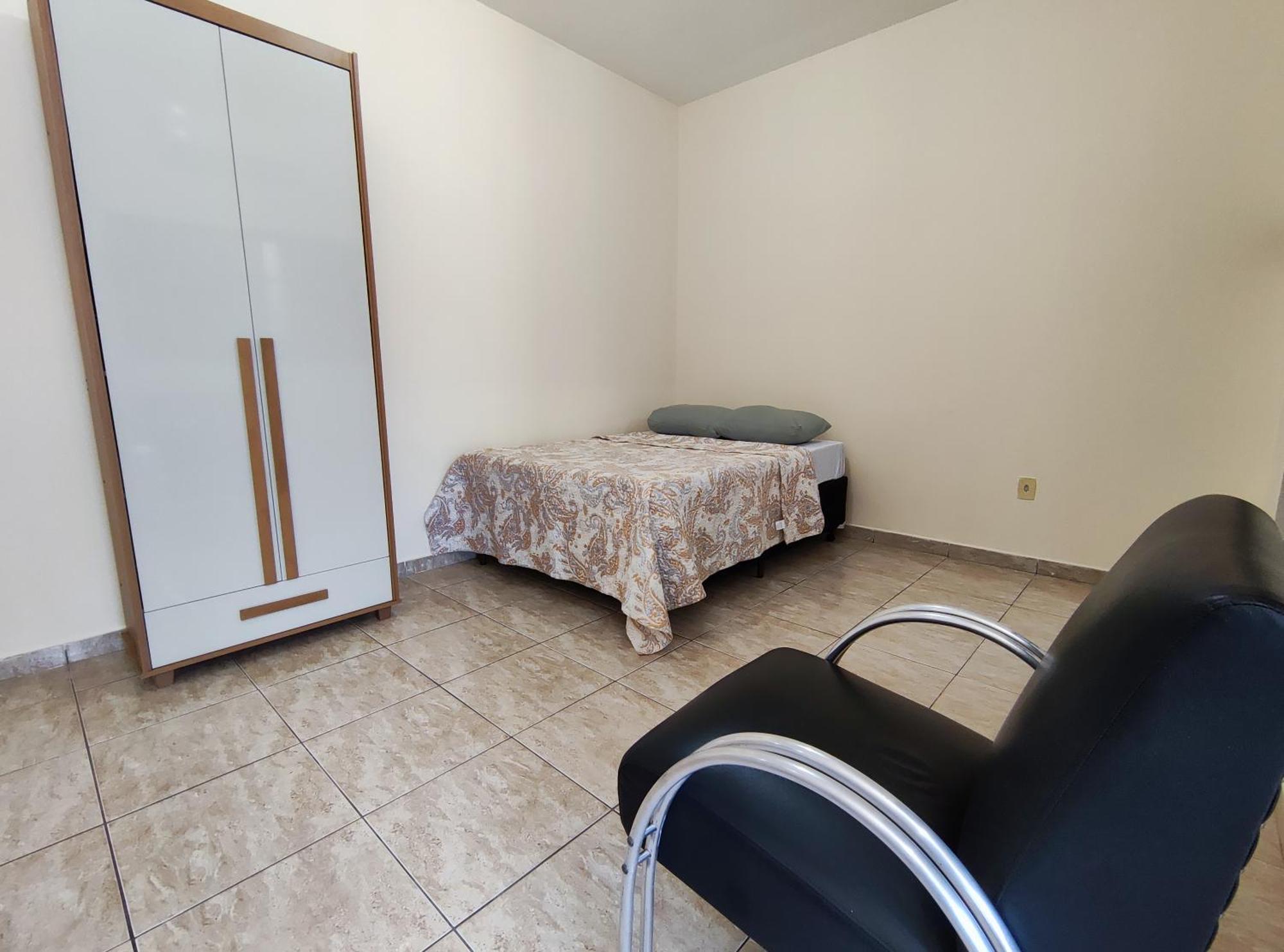 Apto Mobiliado C/ Ar Cond - Jd Universitario